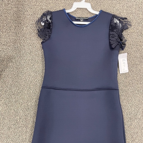 Dolls & Divas Couture Scuba Dress with lace cap sleeve Size 12 - Picture 1 of 8